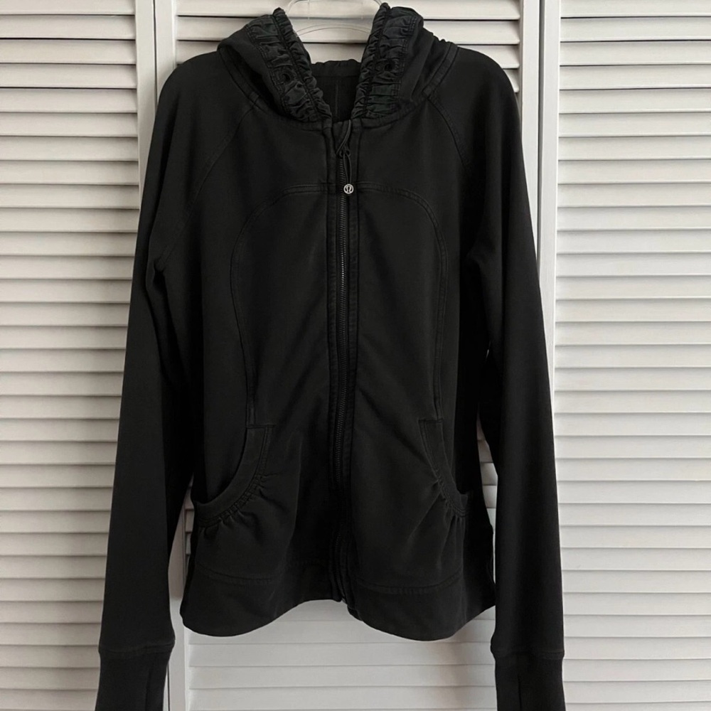 LULULEMON DANCE STUDIO HOODIE
JACKET FULL ZIP BLACK SZ 8